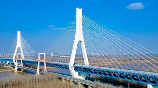 Yellow River Highway Bridge | 7.748 km Multifunctional Mega Project Opens